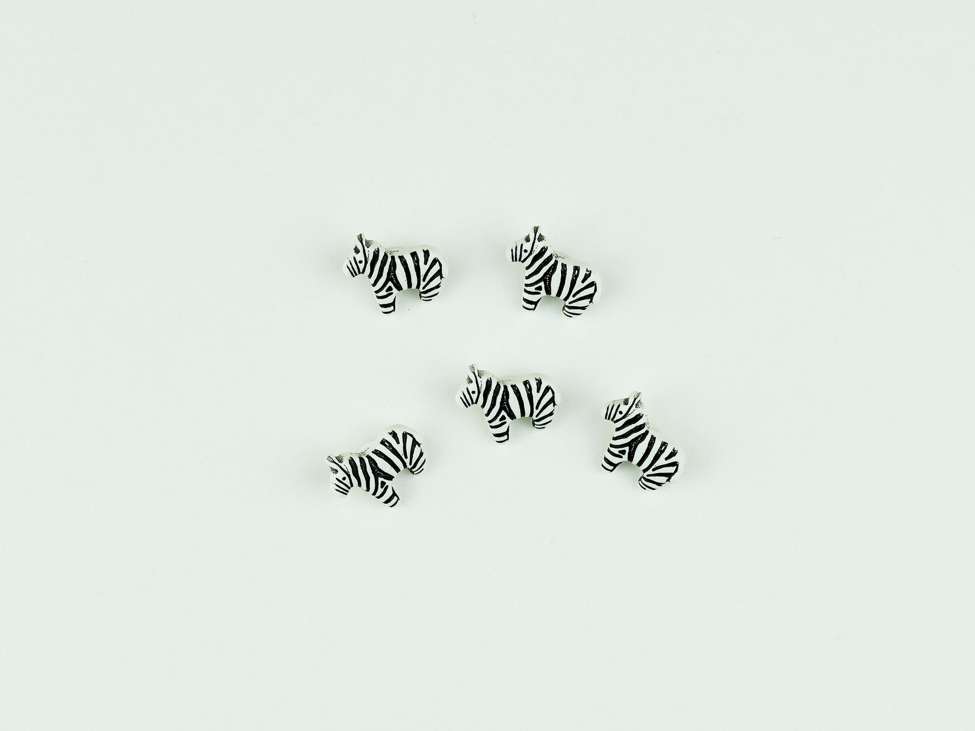 Zebra Buttons 15mm